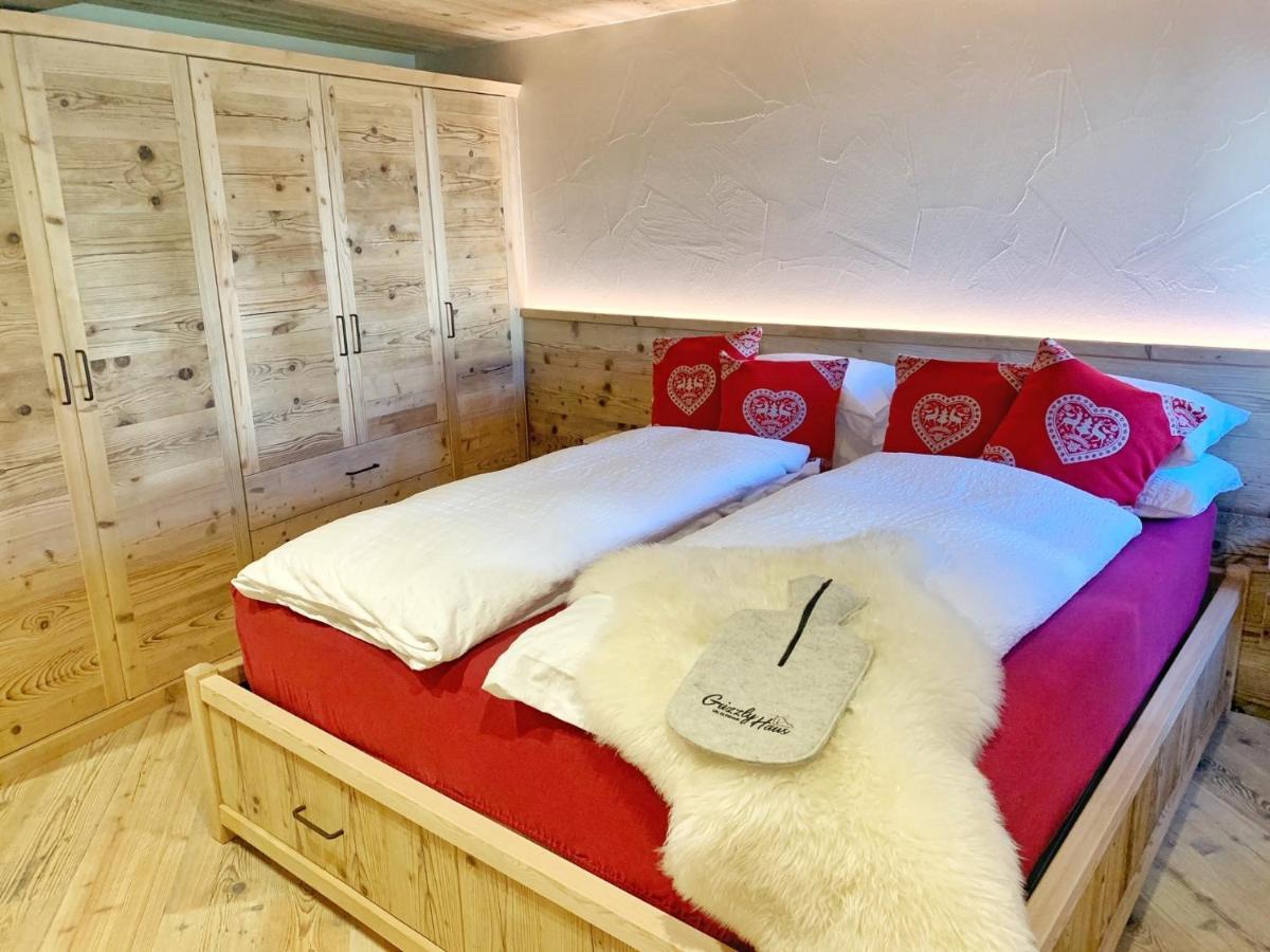 Grizzly Haus & Frosch Restaurant - Teritoria Bed and Breakfast Varena Exteriör bild